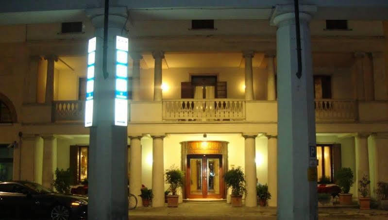 Hotel La Loggia Mestrino Exteriör bild