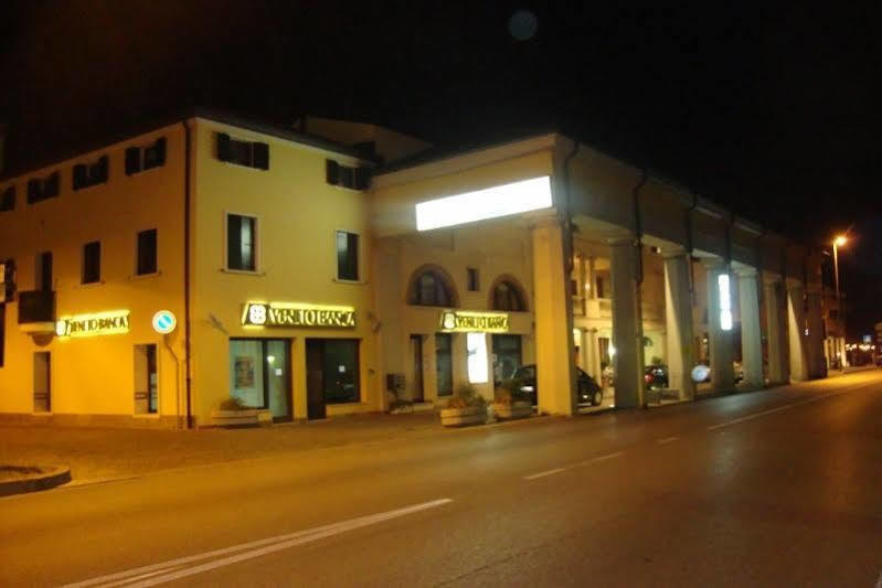 Hotel La Loggia Mestrino Exteriör bild